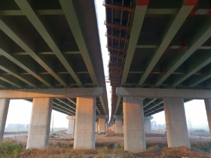 Zdjęcie 2 z budowy drogi ekspresowej S5 na odcinku Komorniki-Stęszew - Xbeton Polska - Wytwórnia betonu