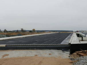 Zdjęcie 5 z budowy drogi ekspresowej S5 na odcinku Komorniki-Stęszew - Xbeton Polska - Wytwórnia betonu